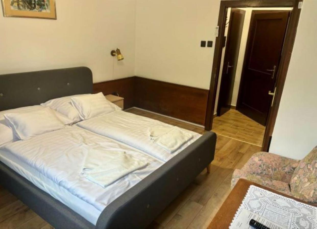 Hotel Blki Vendeghaz Tihany Esterno foto